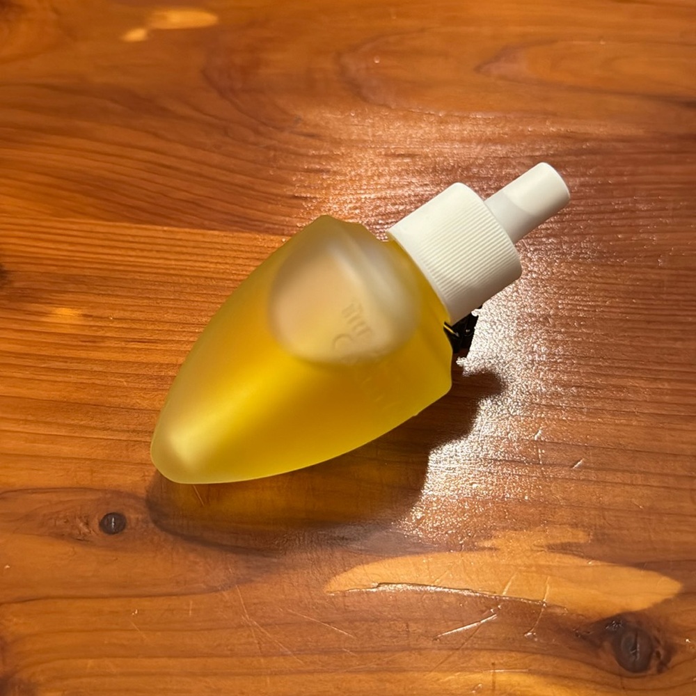 Bath & Body Works MIDNIGHT POMEGRANATE Wallflower Home Fragrance Refill Bulb